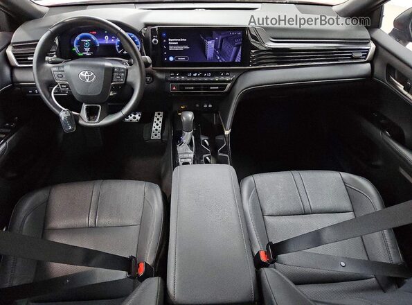 4T1DBADK3SU002443 2025 TOYOTA CAMRY Red Vista del salpicadero