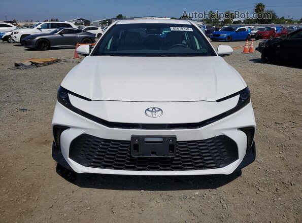 4T1DBADK3SU010493 2025 TOYOTA CAMRY White Вид спереду