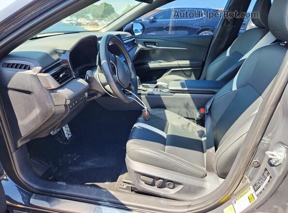 4T1DBADK3SU034311 2025 TOYOTA CAMRY Charcoal Widok wnętrza z przodu