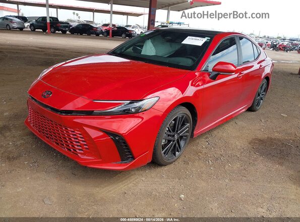 4T1DBADK4TU039583 2026 TOYOTA CAMRY Красный Передняя левая четверть