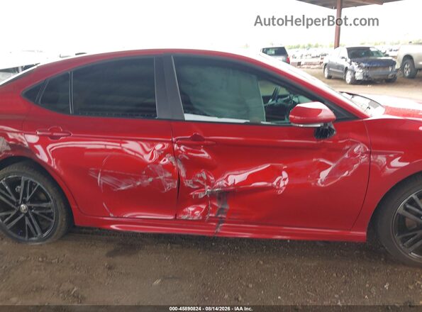 4T1DBADK4TU039583 2026 TOYOTA CAMRY Красный Вид задней части салона
