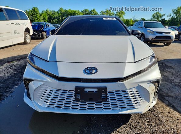 4T1DBADK4TU051880 2026 TOYOTA CAMRY White Вид спереду