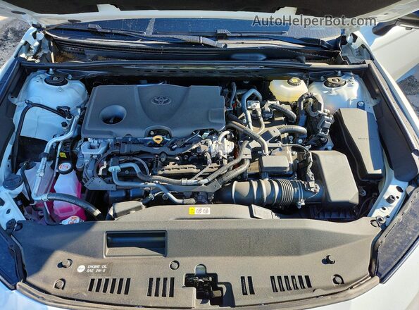 4T1DBADK4TU051880 2026 TOYOTA CAMRY White Вид задньої частини салону