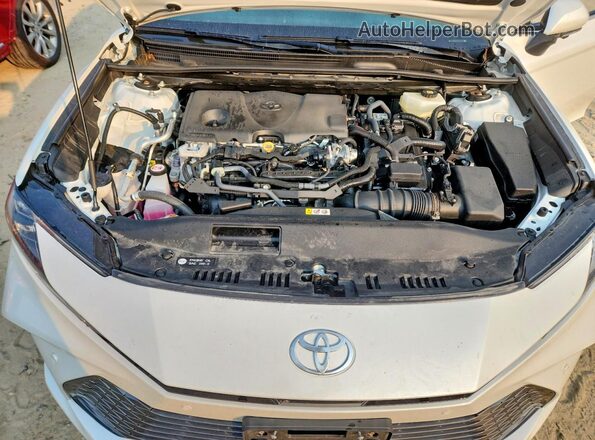 4T1DBADK4TU547956 2026 TOYOTA CAMRY White Widok wnętrza z tyłu