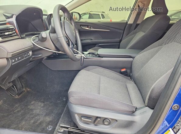 4T1DBADK6SU026400 2025 TOYOTA CAMRY Blue Vista interior delantera