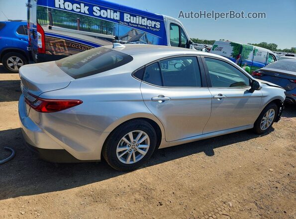 4T1DBADK6TU560076 2026 TOYOTA CAMRY Silver უკანა მარჯვენა