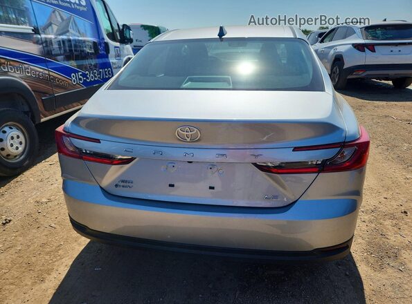 4T1DBADK6TU560076 2026 TOYOTA CAMRY Silver უკანა ხედი