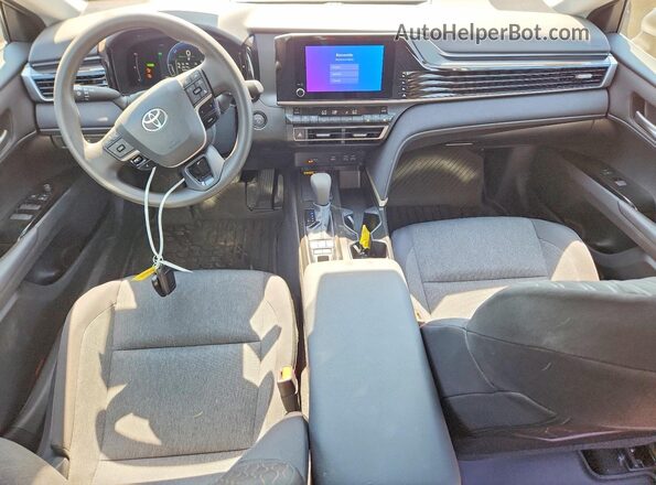 4T1DBADK6TU560076 2026 TOYOTA CAMRY Silver წინა პანელის ხედი