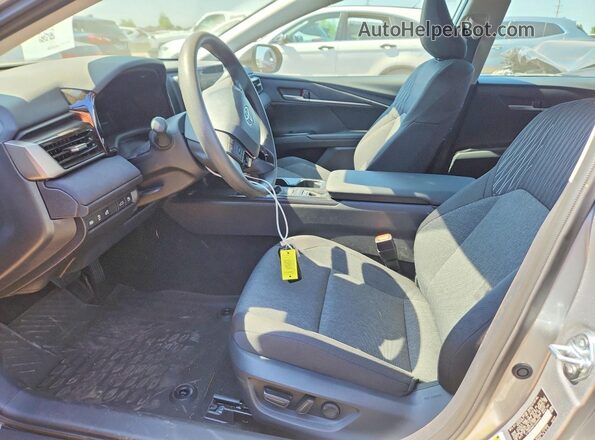 4T1DBADK6TU560076 2026 TOYOTA CAMRY Silver წინა სალონის ხედი