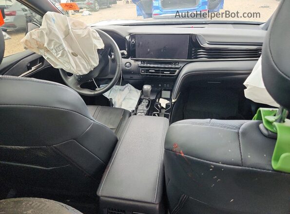 4T1DBADK7SU520281 2025 TOYOTA CAMRY Gray წინა პანელის ხედი