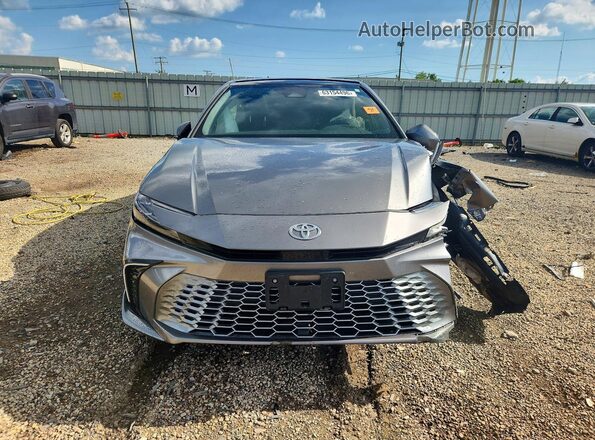 4T1DBADK7SU520281 2025 TOYOTA CAMRY Gray წინა ხედი