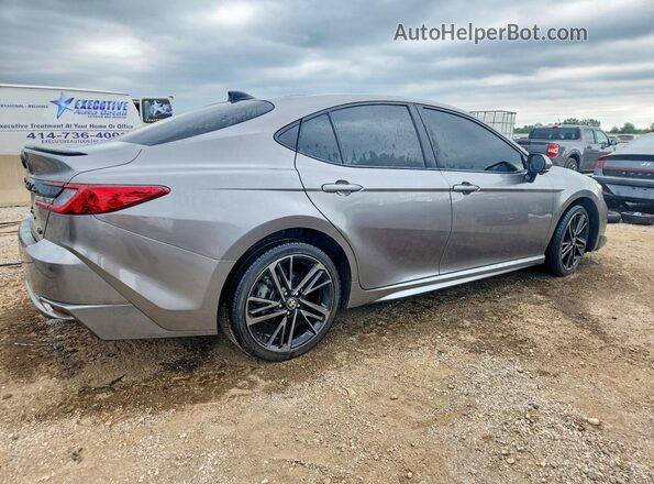 4T1DBADK8SU503084 2025 TOYOTA CAMRY Silver Tył prawy