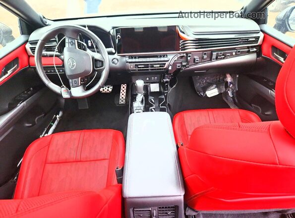 4T1DBADK8SU503084 2025 TOYOTA CAMRY Silver Widok deski rozdzielczej