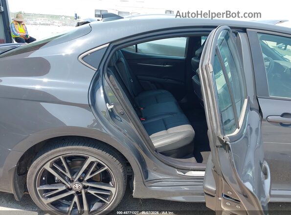 4T1DBADK8SU532648 2025 TOYOTA CAMRY Gray Widok naklejki z numerem VIN