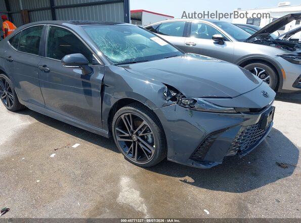 4T1DBADK8SU532648 2025 TOYOTA CAMRY Gray Widok z przodu