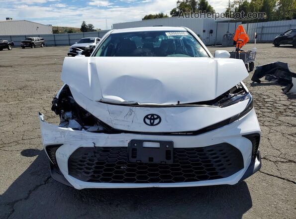 4T1DBADK9TU057738 2026 TOYOTA CAMRY White წინა ხედი