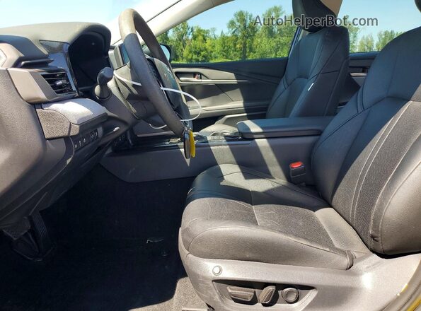 4T1DBADKXSU024892 2025 TOYOTA CAMRY Gray Widok wnętrza z przodu