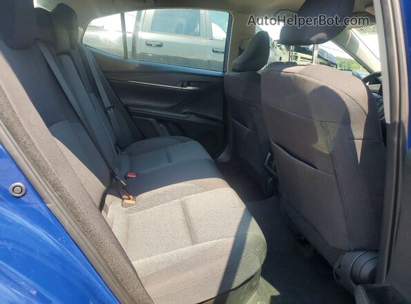 4T1DBADKXSU026352 2025 TOYOTA CAMRY Blue Rear seats view