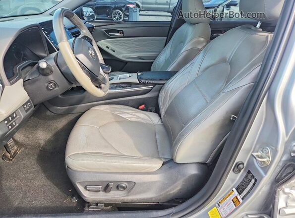 4T1DZ1FB3LU053418 2020 TOYOTA AVALON Silver წინა სალონის ხედი