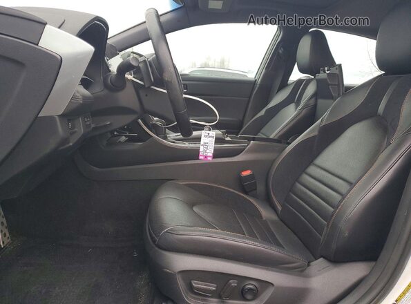 4T1E21FB7LU017479 2020 TOYOTA AVALON White Front interior view