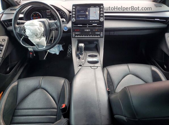 4T1EA1AB1MU002777 2021 TOYOTA AVALON Красный Вид панели приборов