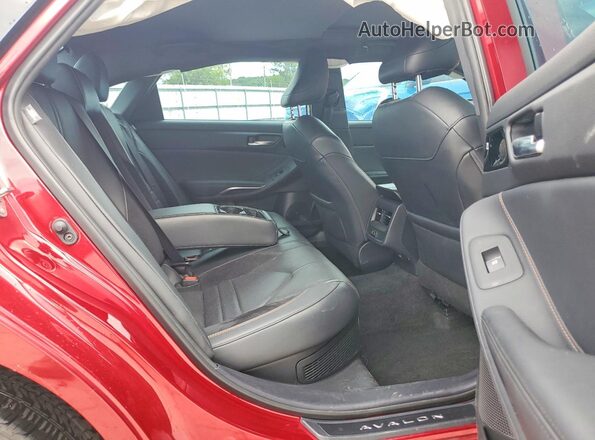 4T1EA1AB1MU002777 2021 TOYOTA AVALON Красный Вид задних сидений