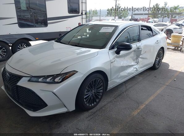 4T1EA1AB6MU004282 2021 TOYOTA AVALON White Przód lewy