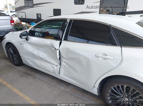4T1EA1AB6MU004282 2021 TOYOTA AVALON White Widok z przodu