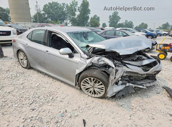 4T1F11AK4LU905038 2020 TOYOTA CAMRY Серебряный Передняя правая четверть