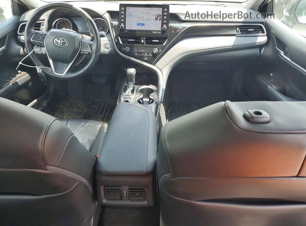4T1F11AKXMU611564 2021 TOYOTA CAMRY White წინა პანელის ხედი