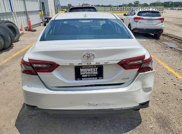 4T1F11AKXMU611564 2021 TOYOTA CAMRY White უკანა ხედი