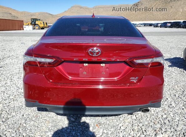 4T1F11BK9LU015486 2020 TOYOTA CAMRY Red Rear view