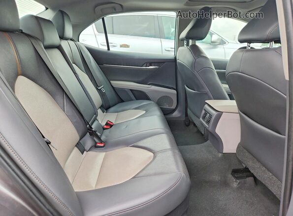4T1F31AK6LU012220 2020 TOYOTA CAMRY Gray Vista de los asientos traseros