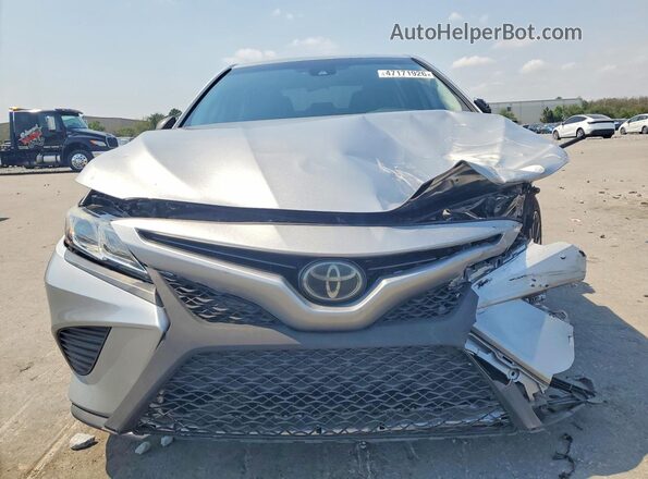 4T1G11AK1LU922366 2020 TOYOTA CAMRY Silver Front view