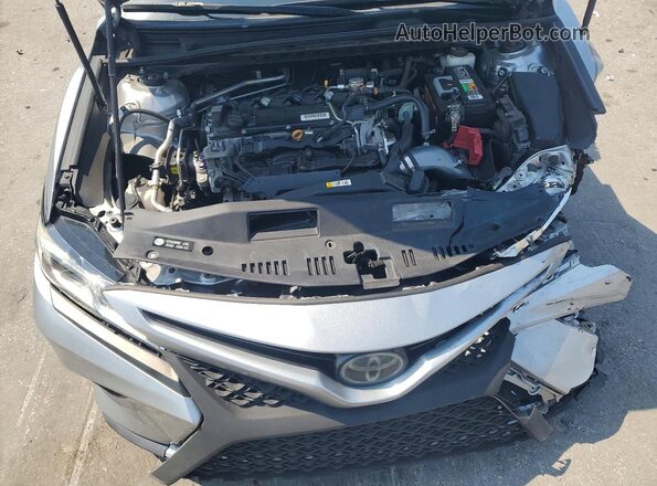 4T1G11AK1LU922366 2020 TOYOTA CAMRY Silver Rear interior view
