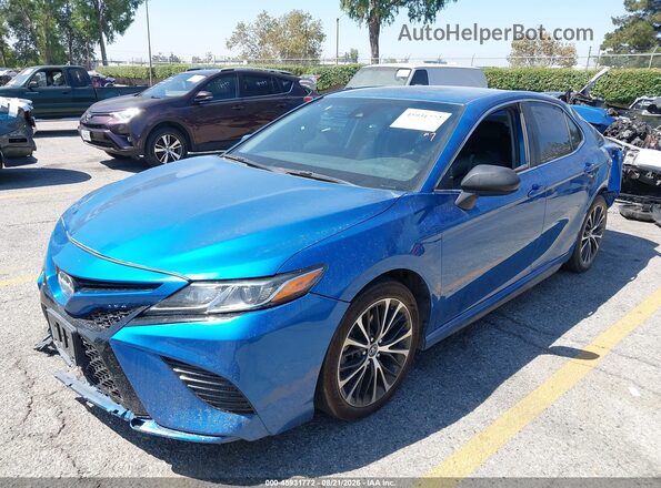 4T1G11AK2LU330474 2020 TOYOTA CAMRY Blue Vista tres cuartos delantera izquierda