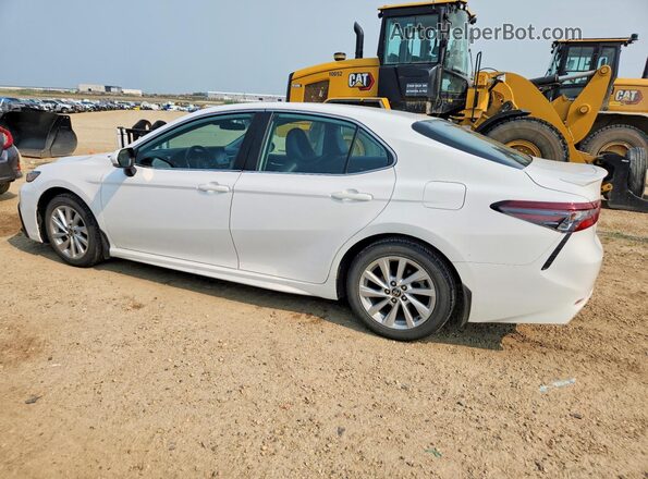 4T1G11AK3MU533701 2021 TOYOTA CAMRY White Trasero izquierdo