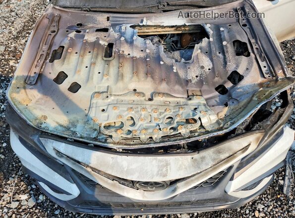4T1G11AK4NU072252 2022 TOYOTA CAMRY White Սալոնի հետևի տեսք