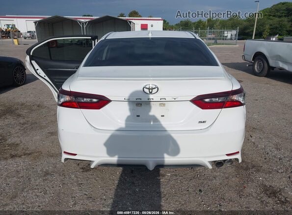 4T1G11AK6MU531375 2021 TOYOTA CAMRY White 
