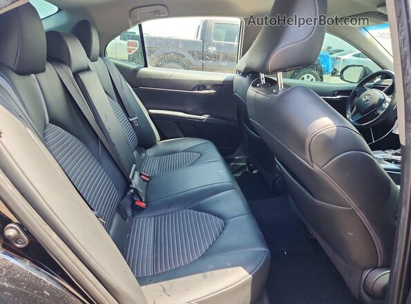 4T1G11AK7LU309703 2020 TOYOTA CAMRY Black Widok tylnych siedzeń