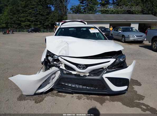4T1G11AKXMU402863 2021 TOYOTA CAMRY White უკანა სალონის ხედი