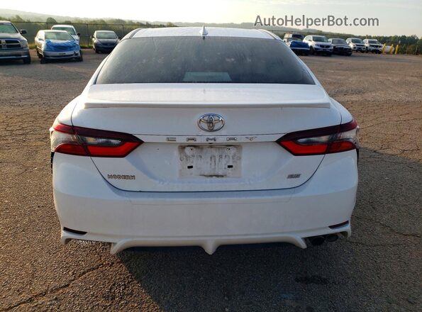 4T1G11AKXMU527216 2021 TOYOTA CAMRY White უკანა ხედი