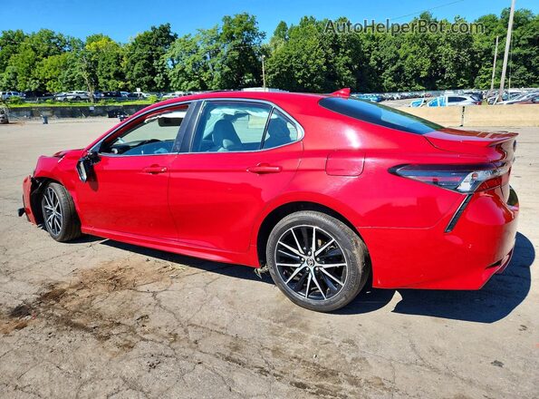 4T1G11BK2MU020082 2021 TOYOTA CAMRY Red Trasero izquierdo