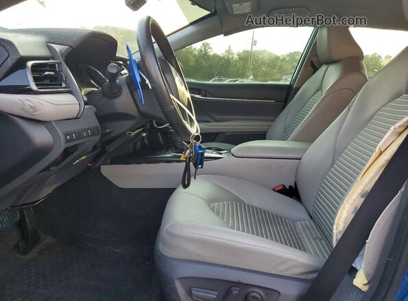 4T1G11BK5LU009589 2020 TOYOTA CAMRY Blue წინა სალონის ხედი