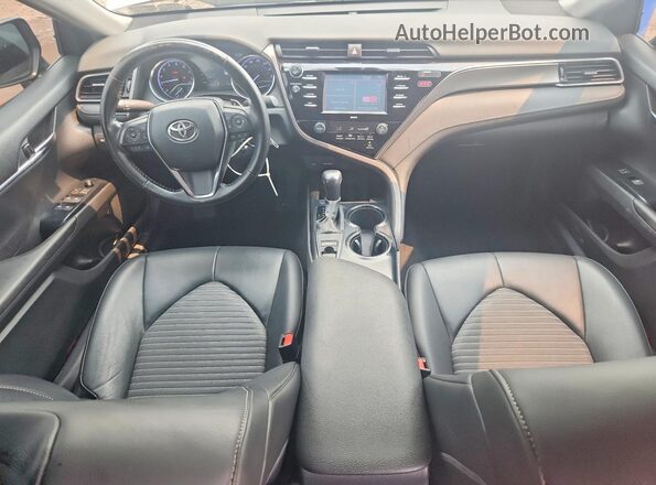 4T1G11BK6LU005356 2020 TOYOTA CAMRY Серебряный Вид панели приборов