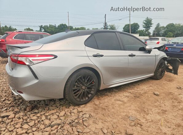 4T1G11BK6LU005356 2020 TOYOTA CAMRY Серебряный Задняя правая четверть