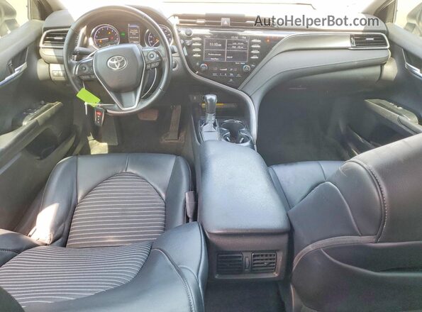 4T1J11AK3LU866582 2020 TOYOTA CAMRY White Widok deski rozdzielczej