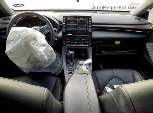 4T1JZ1FB8NU080460 2022 TOYOTA AVALON Red Dashboard view