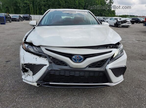 4T1K31AK2NU577159 2022 TOYOTA CAMRY White Widok z przodu