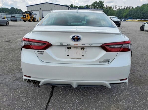 4T1K31AK2NU577159 2022 TOYOTA CAMRY White Widok z tyłu